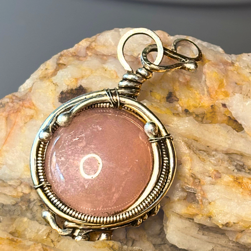 Monocle Pendant
