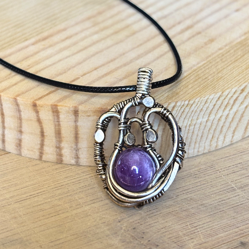 Amethyst and Silver Swirly pendant