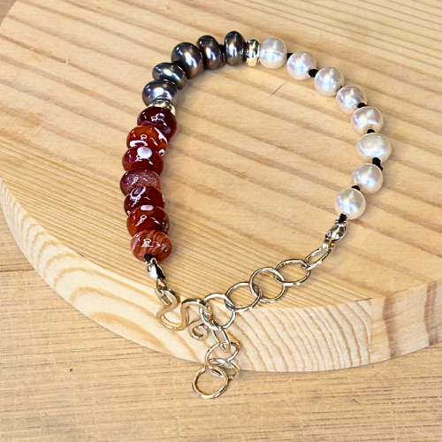 Pearl and Red Agate Bracelet