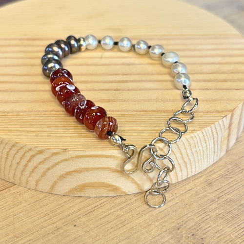 Pearl and Red Agate Bracelet