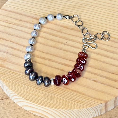 Pearl and Red Agate Bracelet