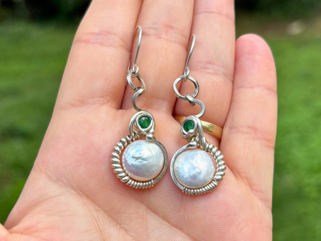 Silver Earrings with Coin Pearl, Emerald